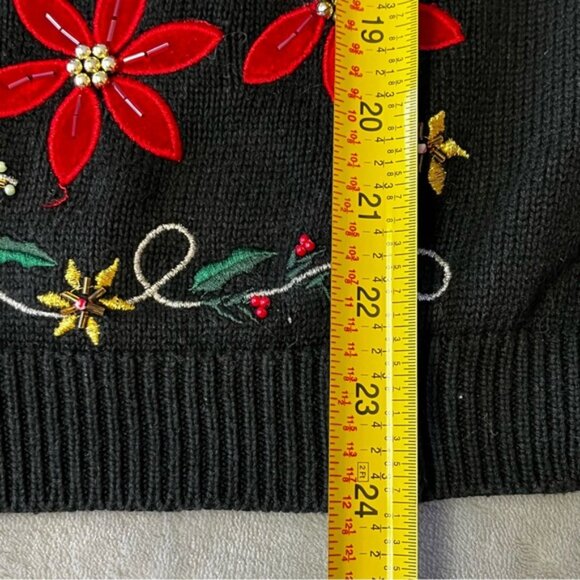 Vintage Tabi International Cotton Christmas Floral Embroidered/Beaded Vest - Picture 11 of 11